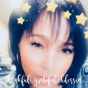 Meet your Posher, Luz